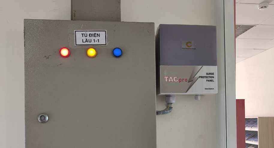 Lắp đặt tủ chống sét nguồn AC cho các tủ điện khu vực