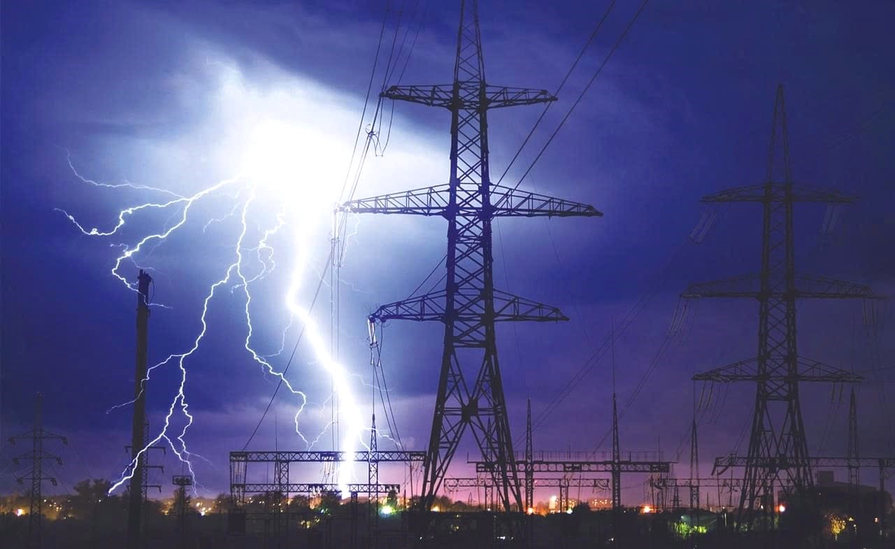 Lightning Strikes on Power Transmission Lines: Risks and Advanced Protection Solutions